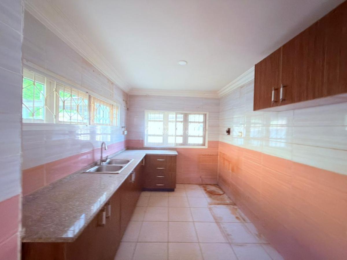 Detached Duplex in an Estate Maitama, Maitama District, Abuja, Detached Duplex for Sale