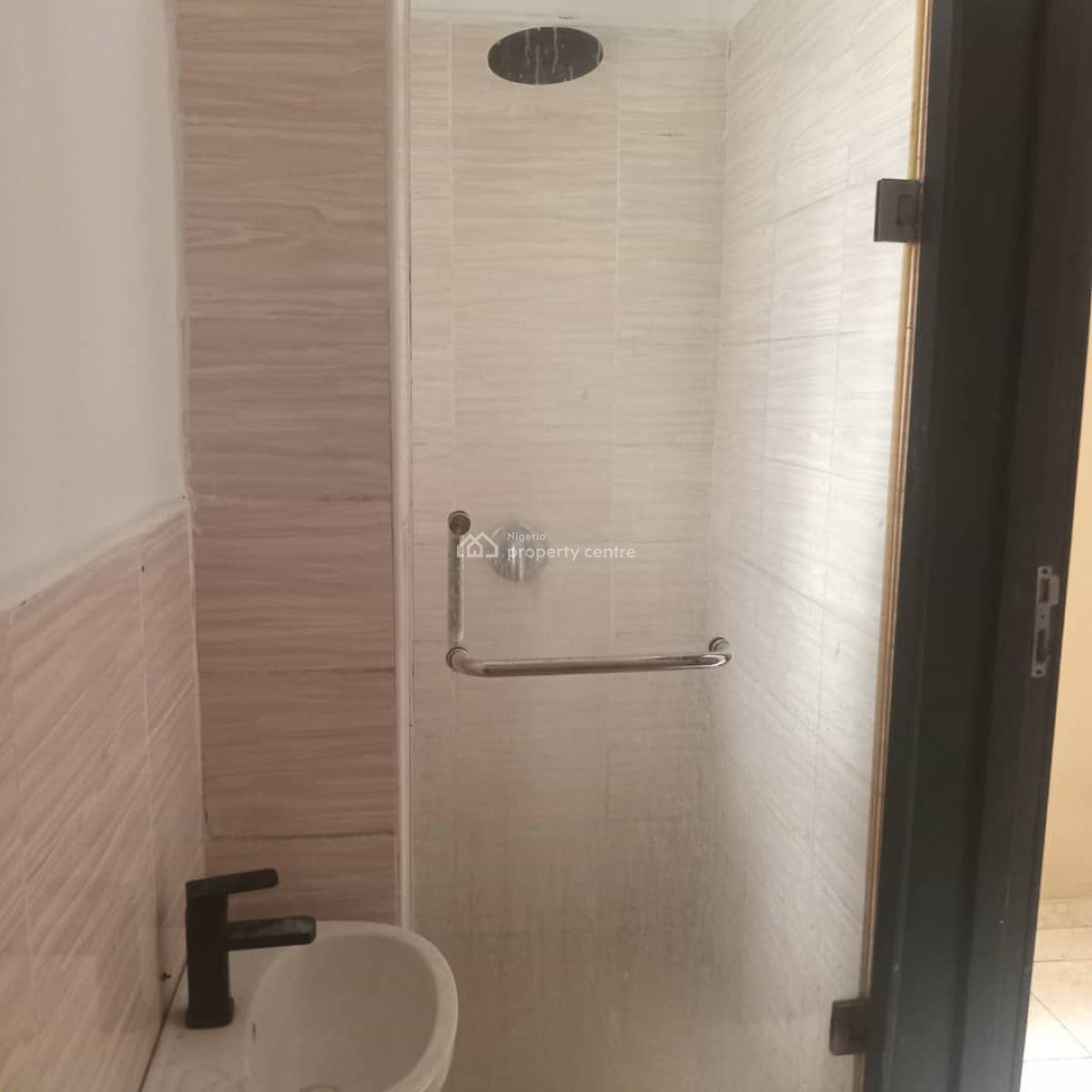 Self Compound 3 Bedroom Flat with Bq, Off Freedom Way, Lekki Phase 1, Lekki, Lagos, Flat / Apartment for Rent