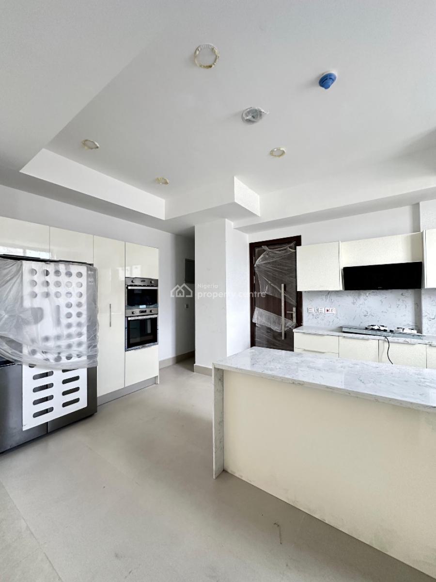 Exquisite 3 Bedroom Apartment with Bq, Swimming Pool and Gym, Lekki, Lekki Phase 1, Lekki, Lagos, Block of Flats for Sale