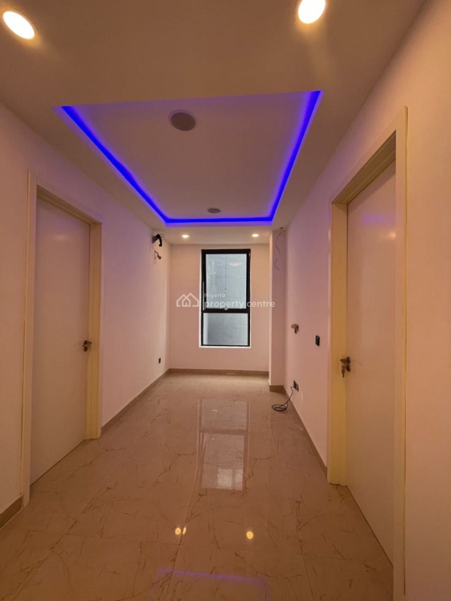 a Perfect Luxurious 4 Bedroom Penthouse in a Superb Location, Newly Built, Penthouse, Pool, Bq, Lekki Phase 1, Lekki, Lagos, Flat / Apartment for Sale