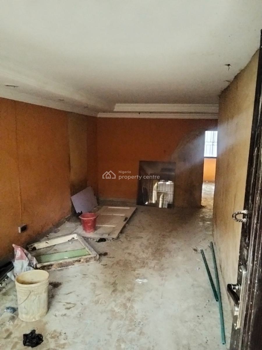 a Newly Renovated 2 Bedroom Spacious Apartment, Off Goodluck, Ori-oke, Ogudu, Lagos, Flat / Apartment for Rent