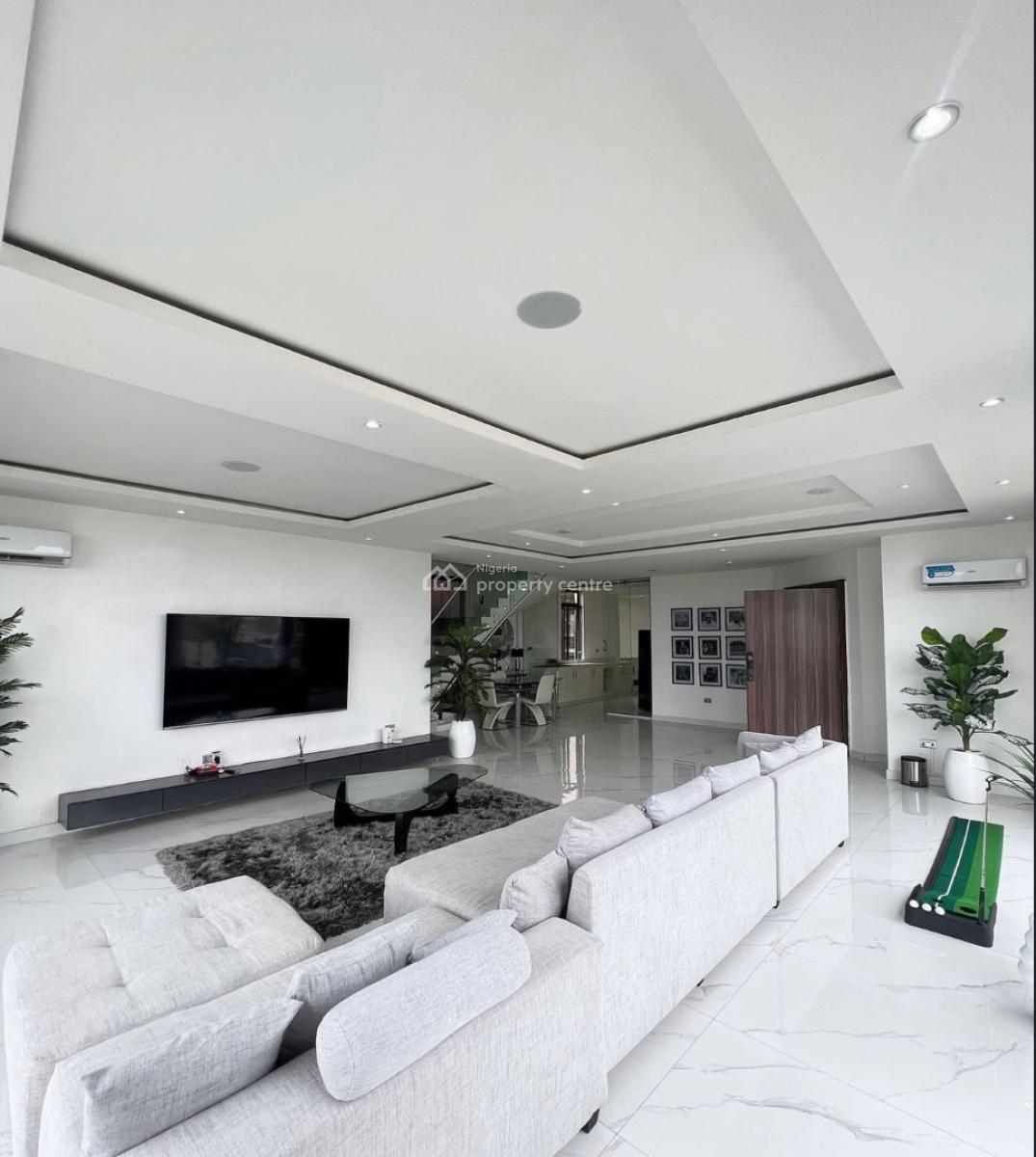 3-bedroom Penthouse with Pool & Guaranteed 24-hour Power, Lekki Phase 1, Lekki, Lagos, Flat / Apartment for Rent