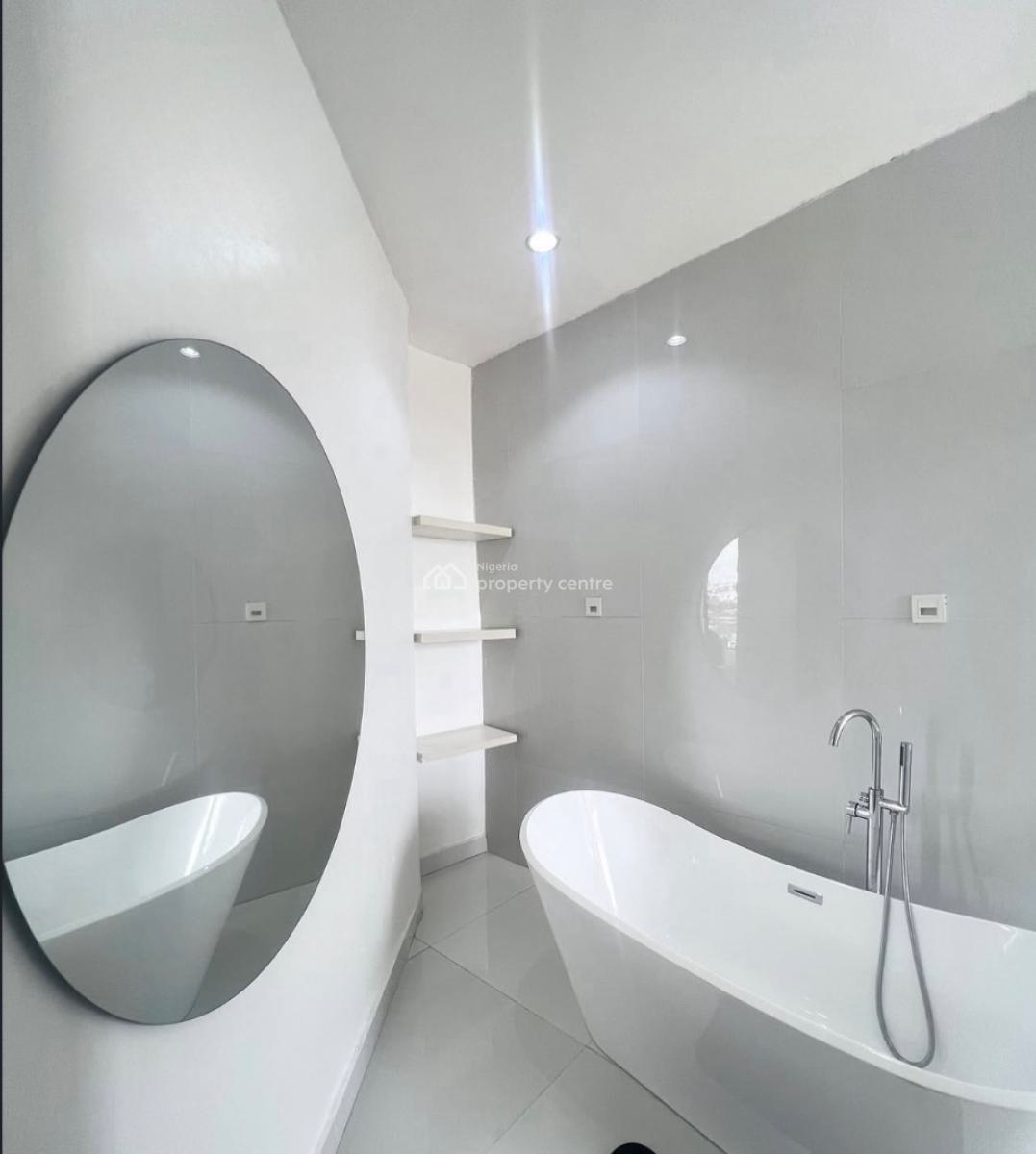 3-bedroom Penthouse with Pool & Guaranteed 24-hour Power, Lekki Phase 1, Lekki, Lagos, Flat / Apartment for Rent