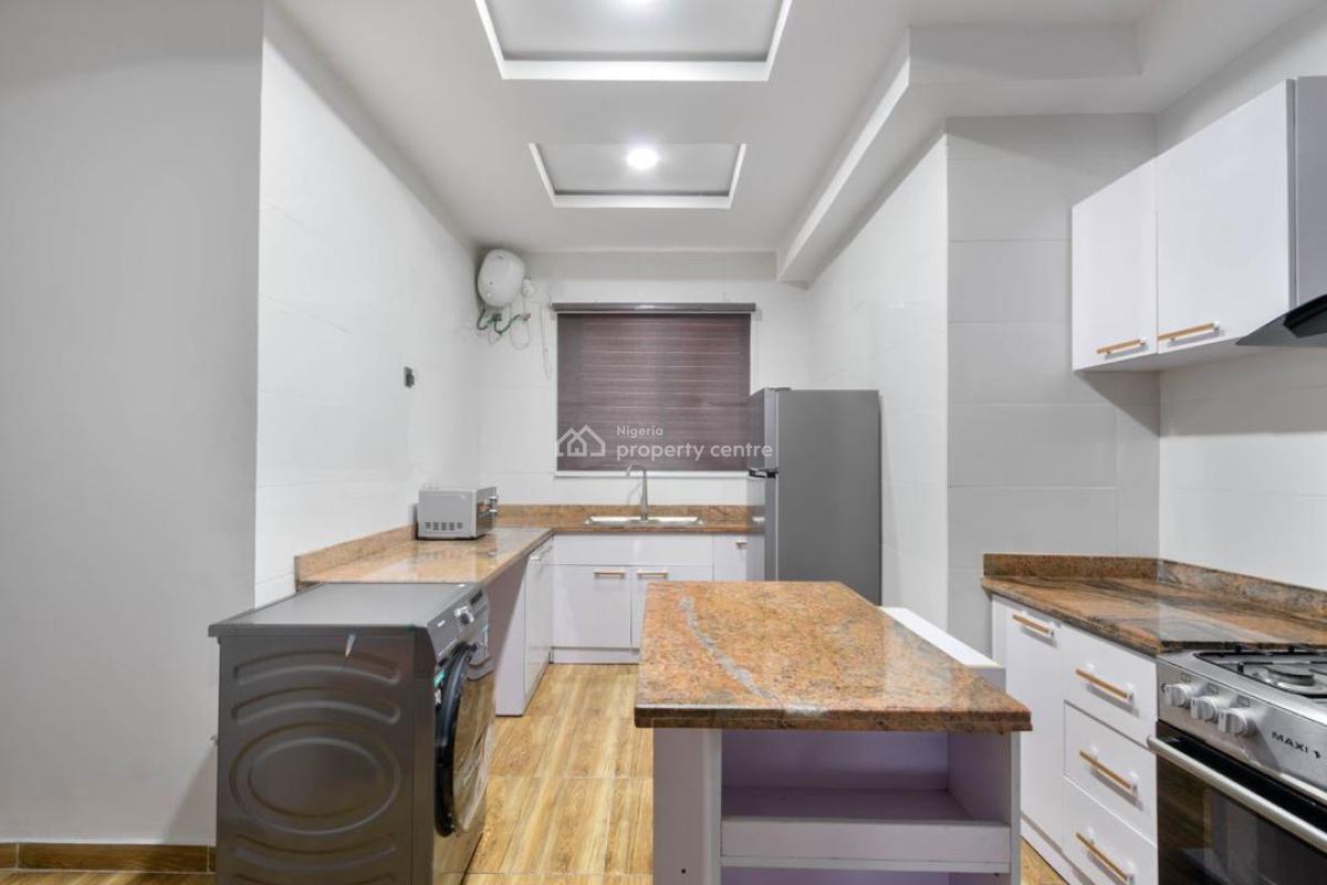 Spacious 2 Bedroom Penthouse Apartment with Top Notch Amenities, Ikate, Lekki, Lagos, House Short Let