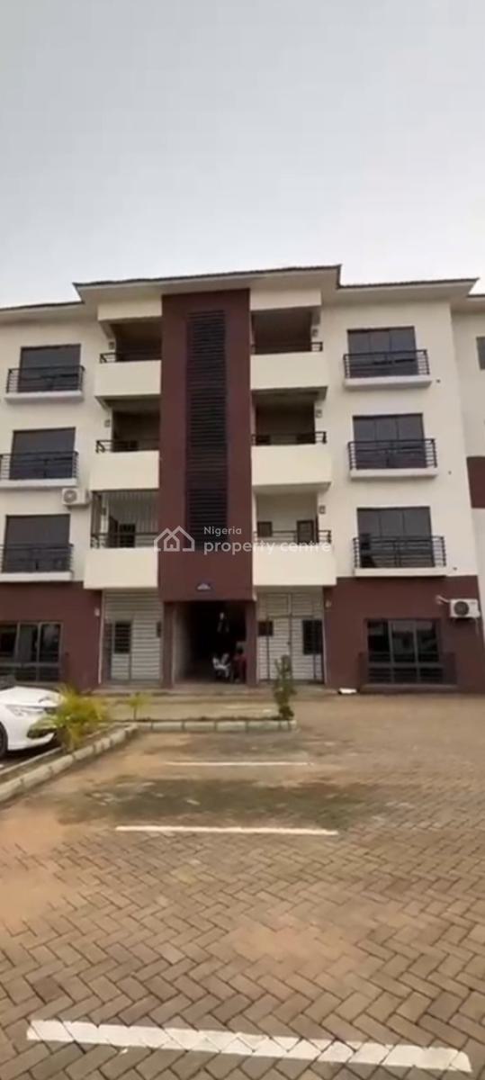 a Very Good & Spacious 3 Bedroom Flat  ( Semi-finished), Jahi, Abuja, Flat / Apartment for Sale