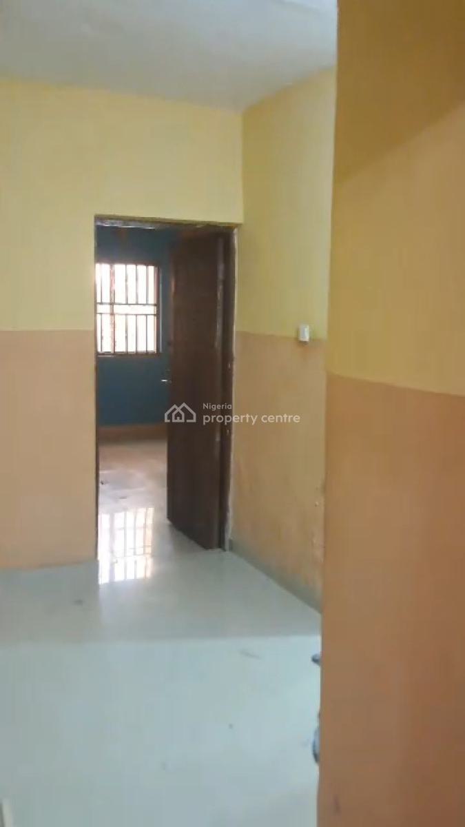 New Year 3 Rooms & a Parlour Upstairs, Satellite Town, Amuwo Odofin, Lagos, Flat / Apartment for Rent
