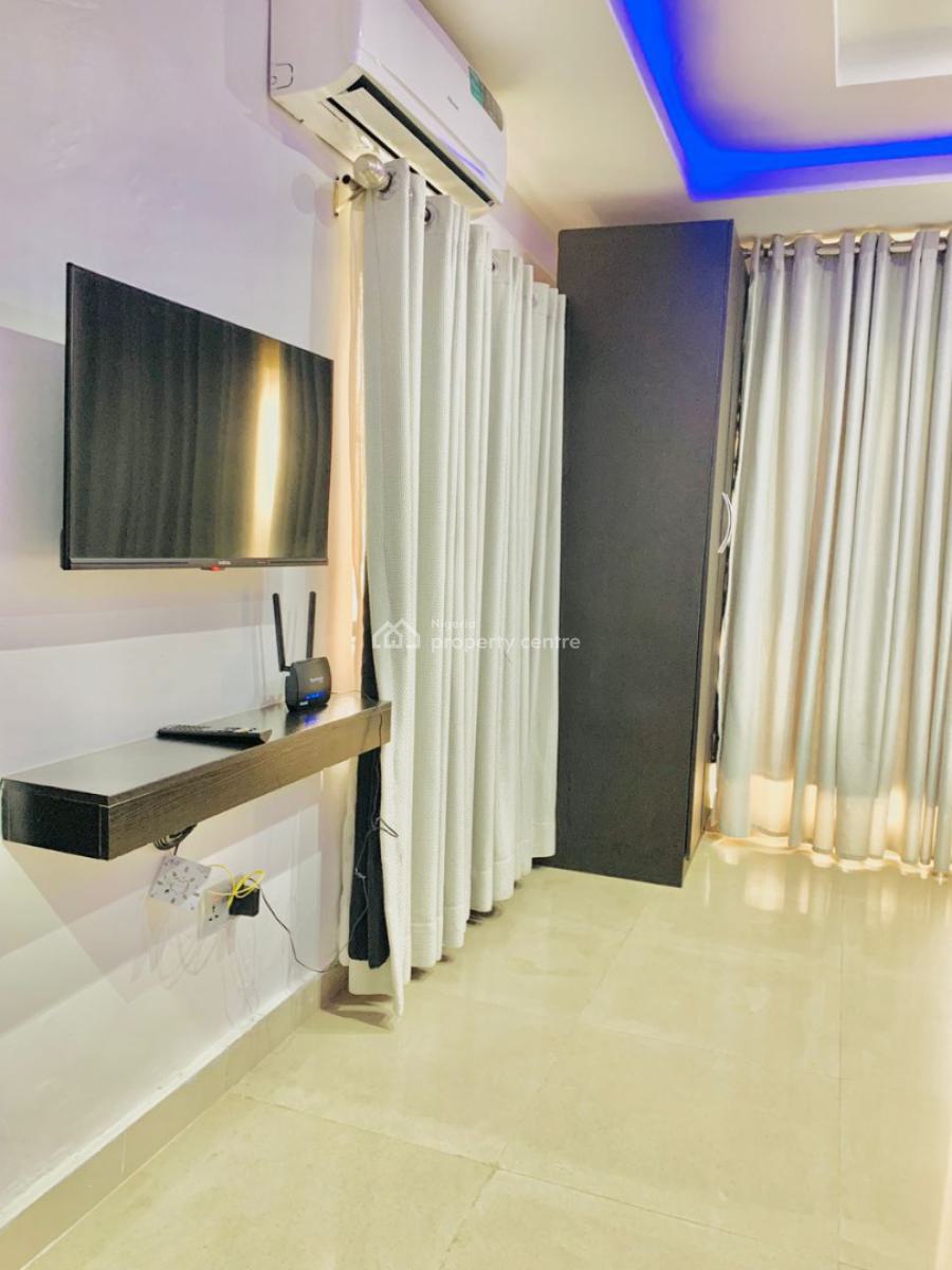 Fully Furnished 1bedroom Apartment in a Secured Estate, Victoria Island (vi), Lagos, Mini Flat (room and Parlour) for Rent