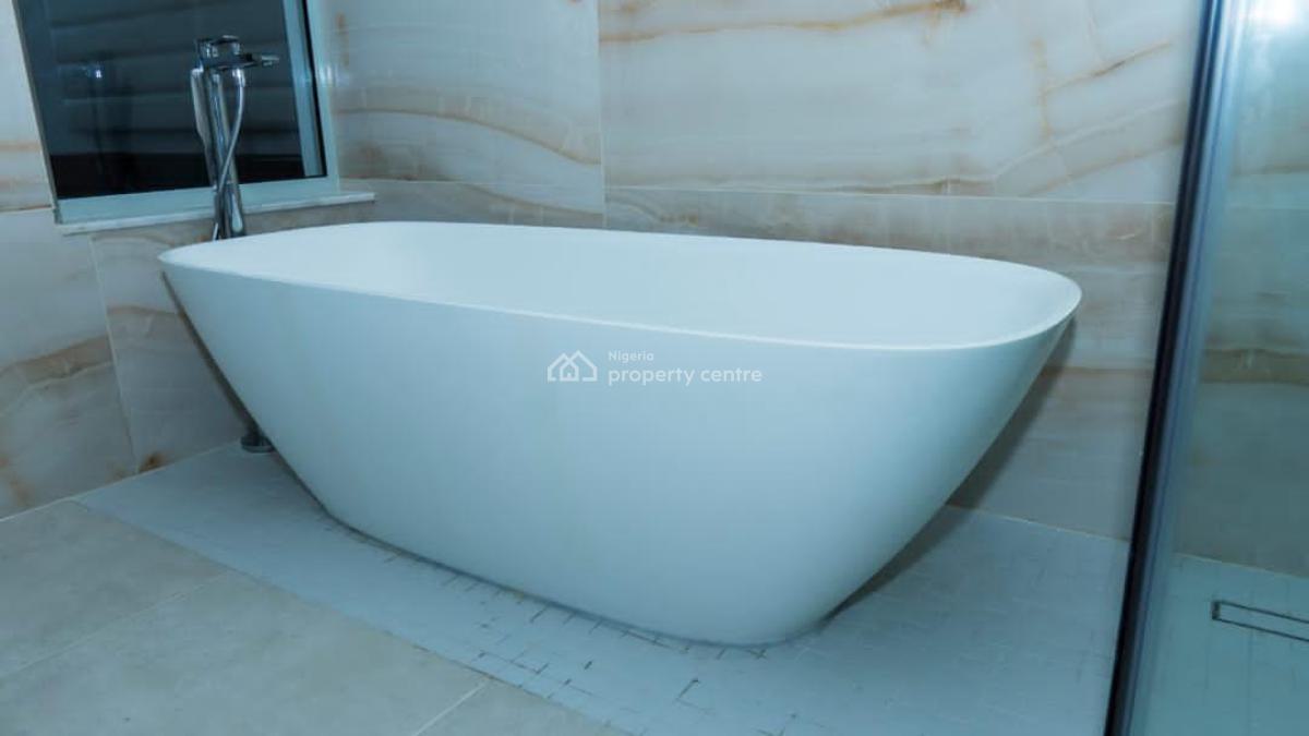 High Rise Property on 2031 Sqm 1st Floor to 5th Floor: Dedicated Parki, Victoria Island (vi), Lagos, Plaza / Complex / Mall for Sale