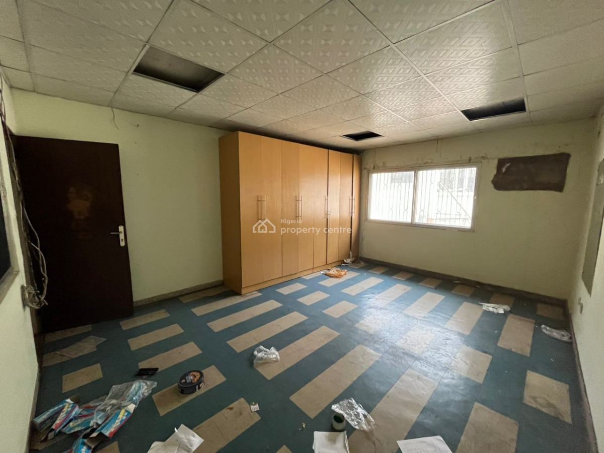 Self Compound 4 Bedroom Semi Detached House with Service Quarters, Ikeja, Lagos, Flat / Apartment for Rent