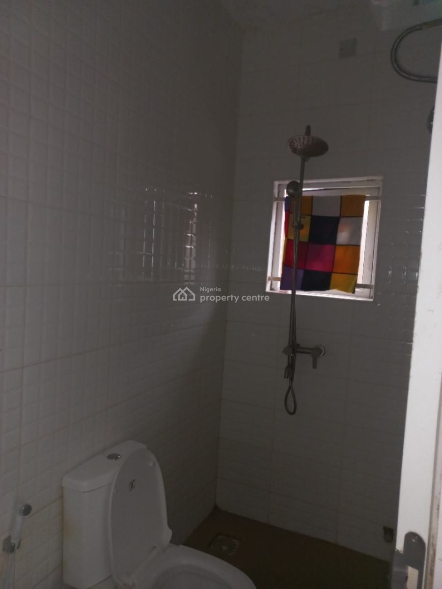 Well Maintained 2 Bedroom Apartment with Bq, Eleganza Gardens Estate at Vgc Bus Stop, Vgc, Lekki, Lagos, Flat / Apartment for Rent