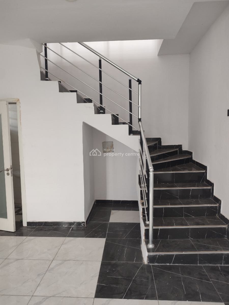 Well-finished Home in a Secure and High-value Lekki Neighborhood, Behind Chevron, Ikota, Lekki, Lagos, Terraced Duplex for Sale
