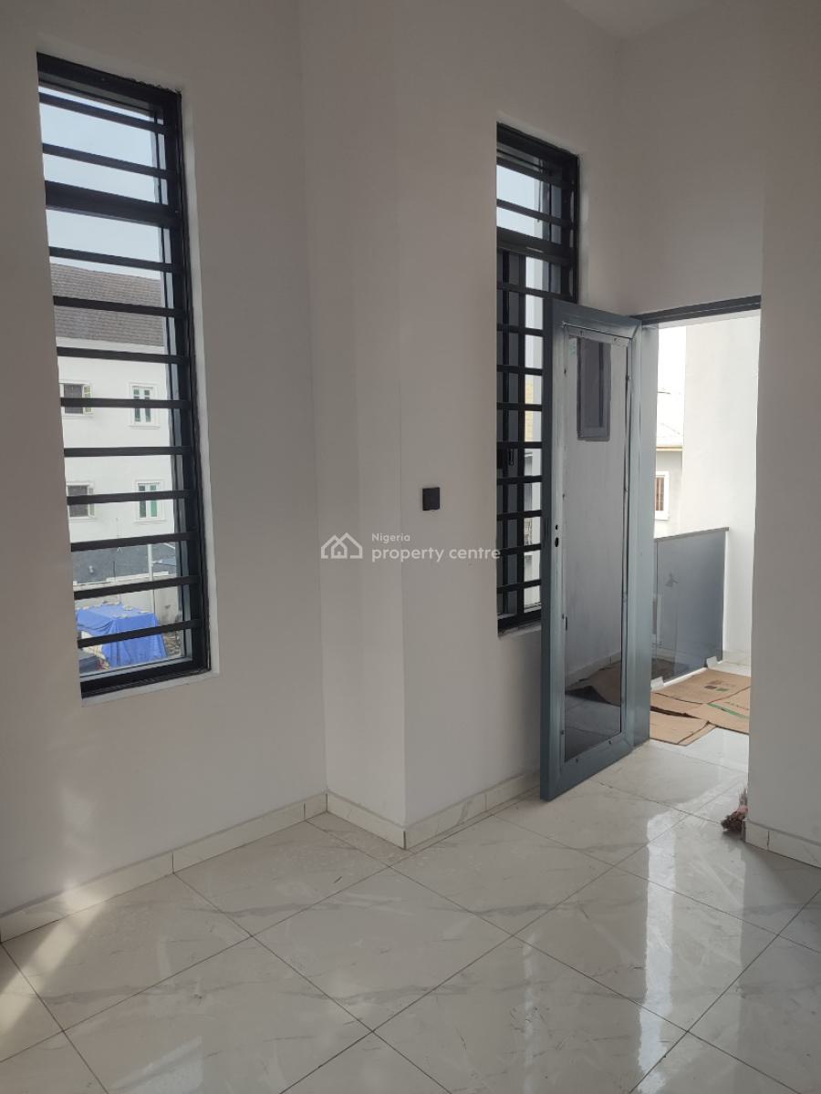 Well-finished Home in a Secure and High-value Lekki Neighborhood, Behind Chevron, Ikota, Lekki, Lagos, Terraced Duplex for Sale