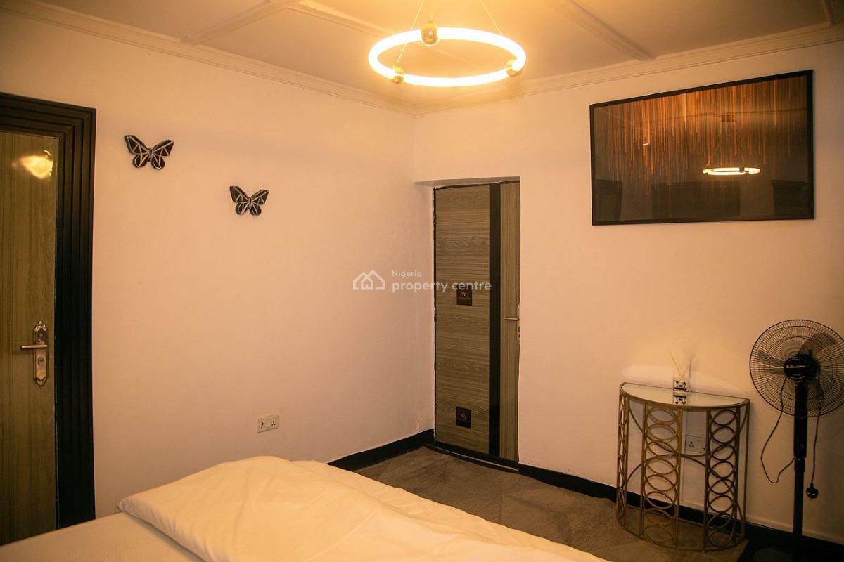 Luxurious One Bedroom, Custom Road Wuse Zone 3, Zone 3, Wuse, Abuja, Flat / Apartment Short Let