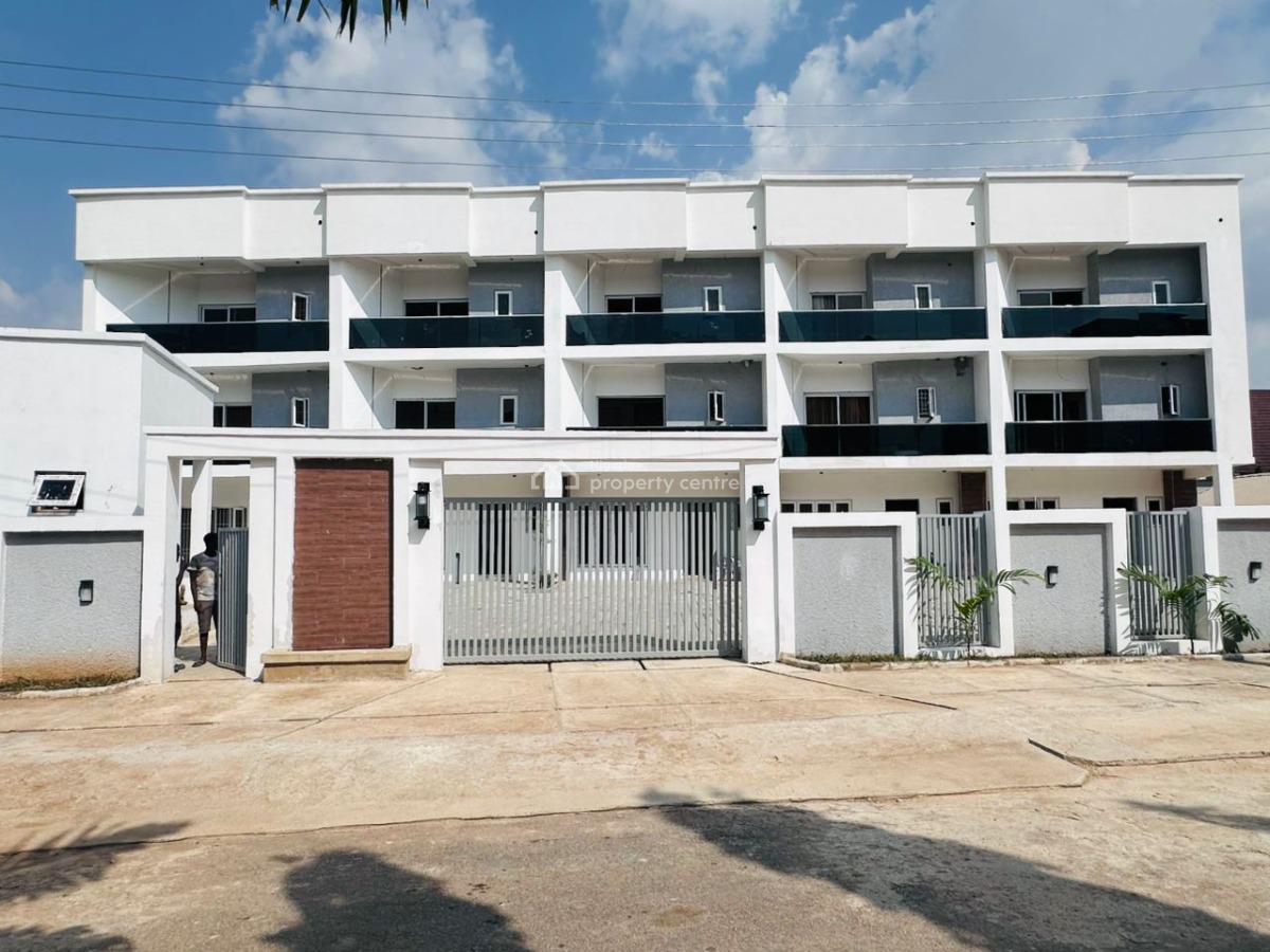 Distress  4-bedroom Terraced Duplex with Bq, Jahi, Abuja, Terraced Duplex for Sale