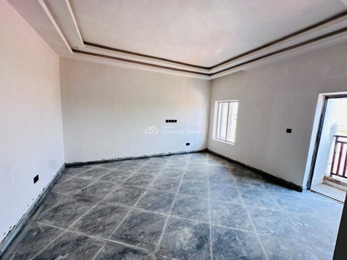 Distress  4-bedroom Terraced Duplex with Bq, Jahi, Abuja, Terraced Duplex for Sale