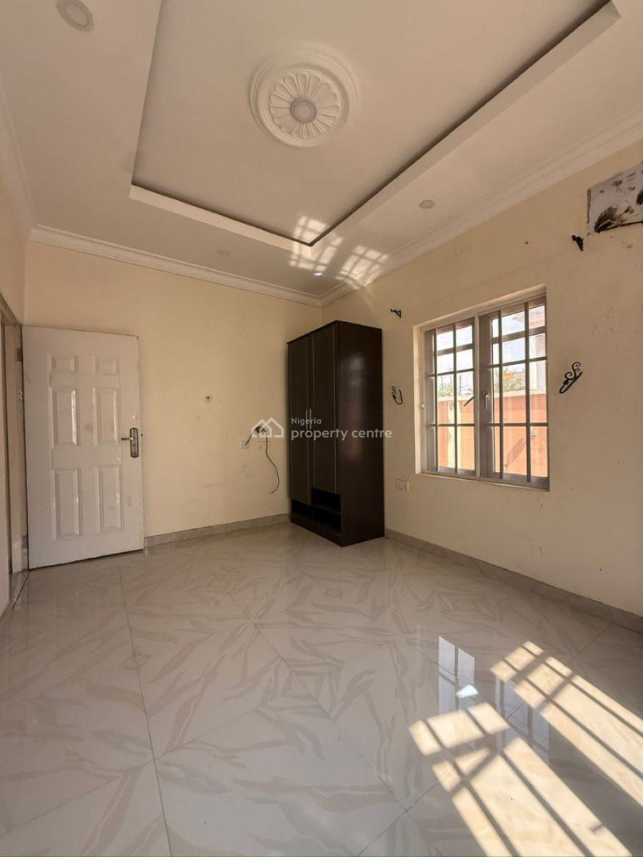 Spacious 4 Bedrooms Semi Detached Duplex with a Study Room, Location : Kolapo Ishola Gra, Akobo, Ibadan, Ibadan, Oyo, House for Rent