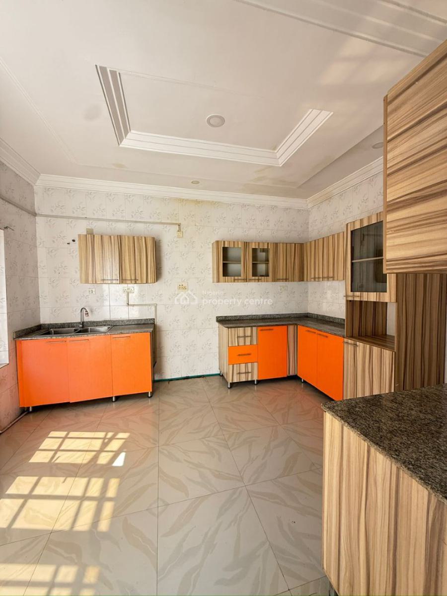 Spacious 4 Bedrooms Semi Detached Duplex with a Study Room, Location : Kolapo Ishola Gra, Akobo, Ibadan, Ibadan, Oyo, House for Rent