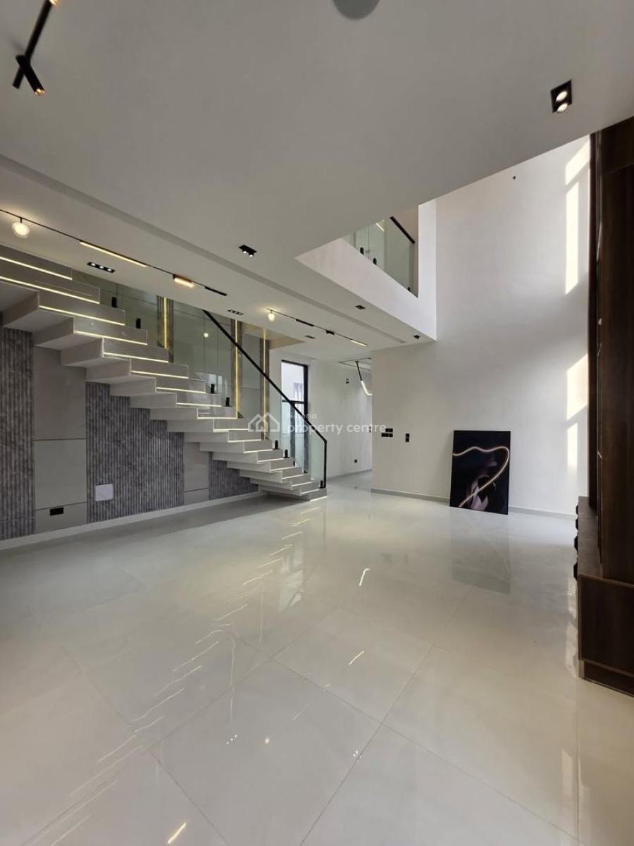 Exquisitely Detailed 5bedroom Fully Detached with Private Swimming Poo, Chevron, Lekki, Lagos, Detached Duplex for Sale