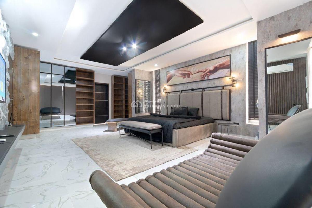 a Brand New Luxury 3bedroom  with Gym, Balconies, Bathrobes, Washing M, Lekki Phase 1, Lekki, Lagos, Flat / Apartment Short Let