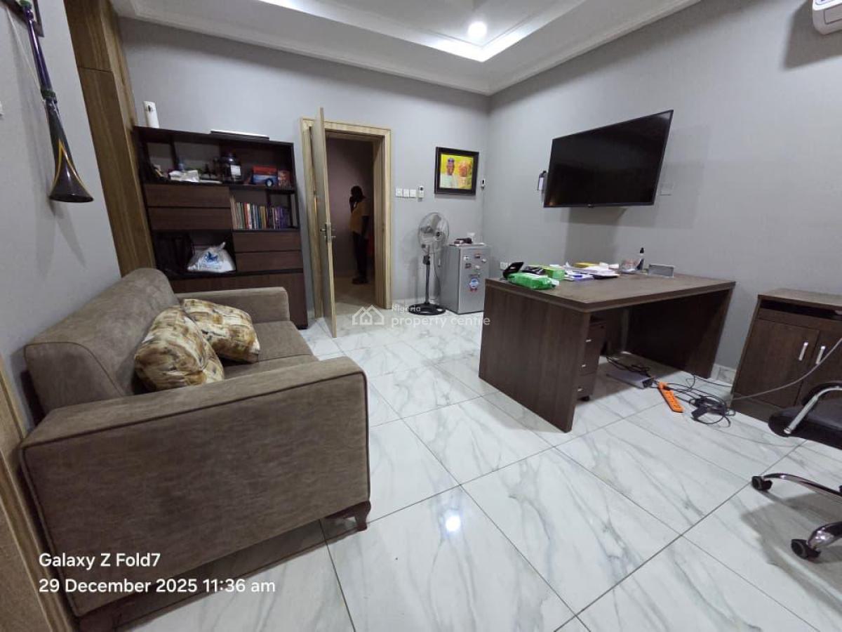 Luxurious 4bedrooms Terraces with with Bq It Comes with  Ac, Guzape District, Abuja, Terraced Duplex for Sale