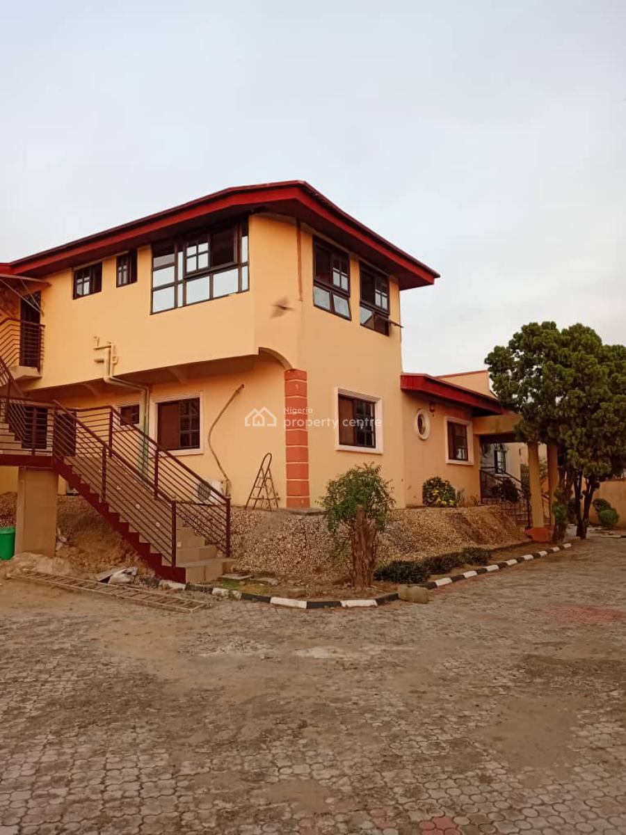 Very Clean 2 Bedroom Flat, Fatai Lapade Area, Omole Phase 2, Ikeja, Lagos, Flat / Apartment for Rent