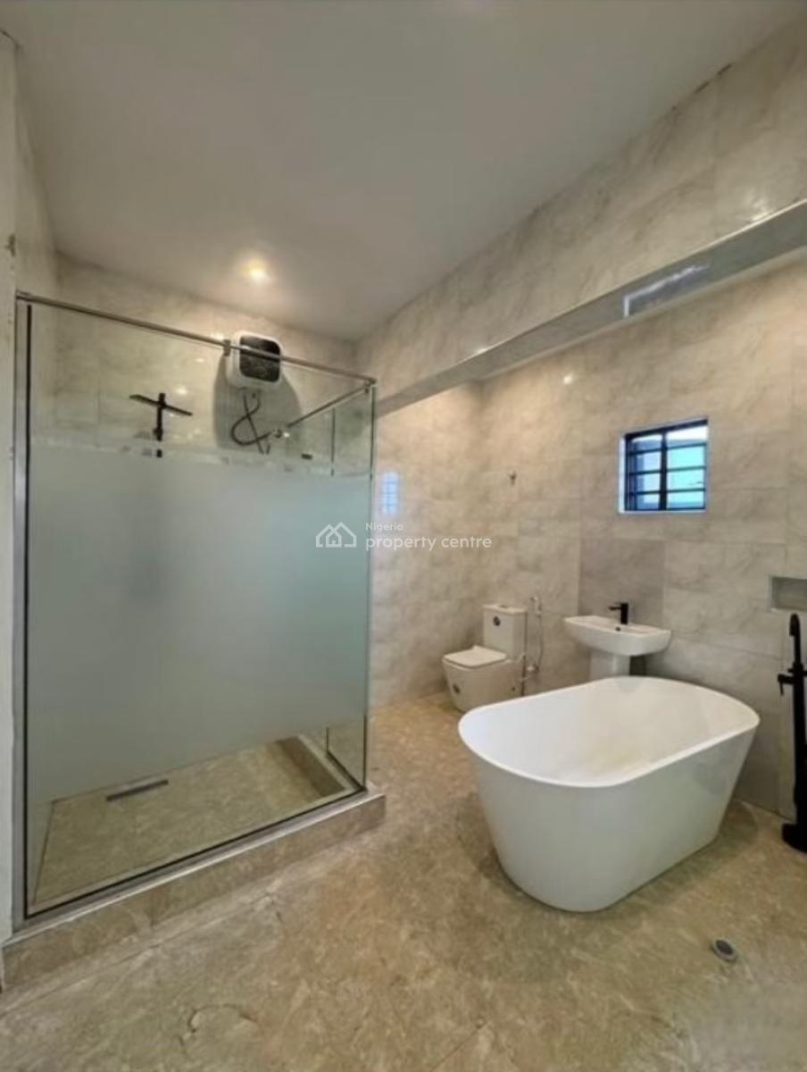 4  Bedroom Semi Detached Spacious Duplex, Surulere, Surulere, Lagos, Detached Duplex for Sale