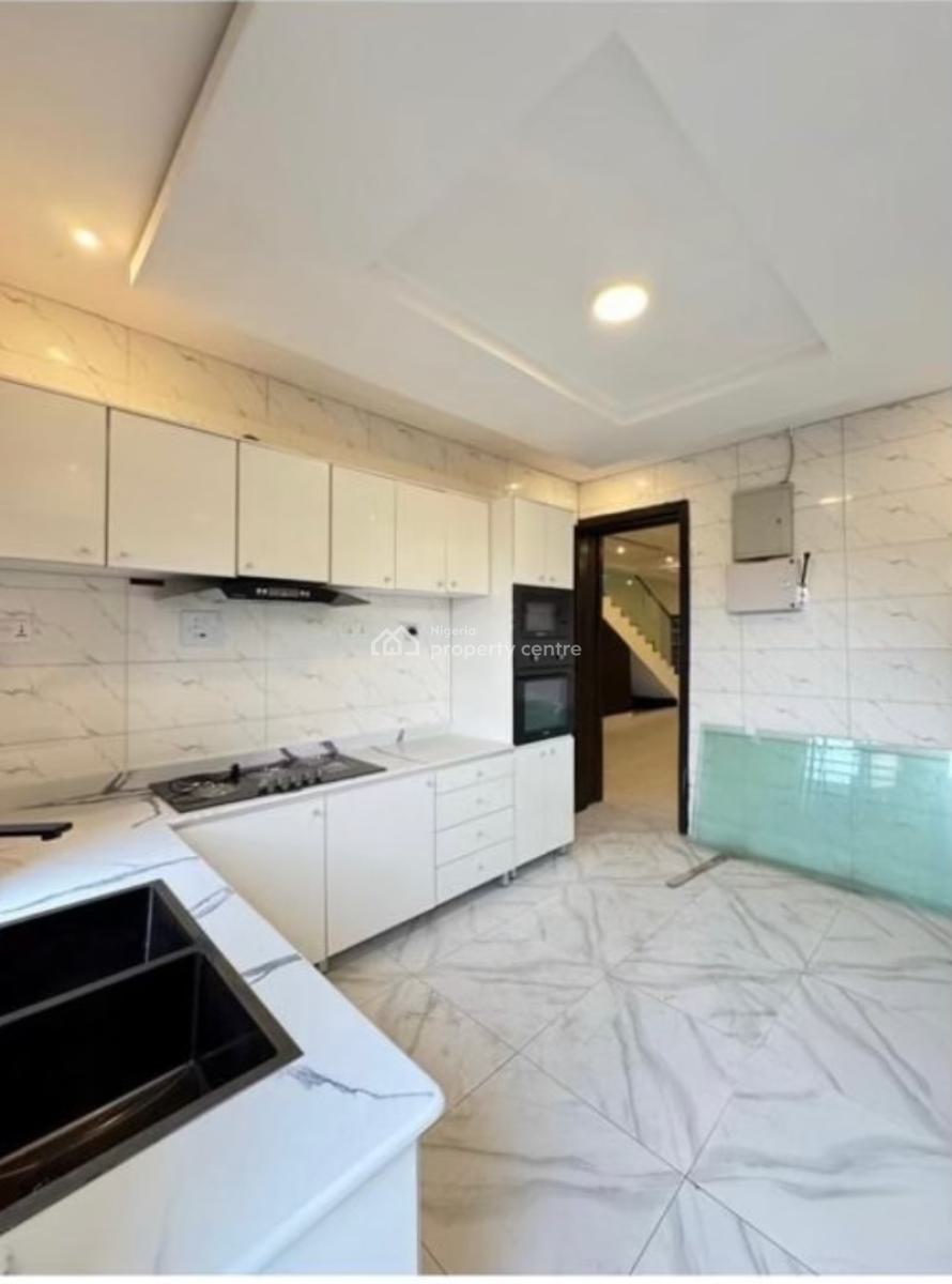 4  Bedroom Semi Detached Spacious Duplex, Surulere, Surulere, Lagos, Detached Duplex for Sale