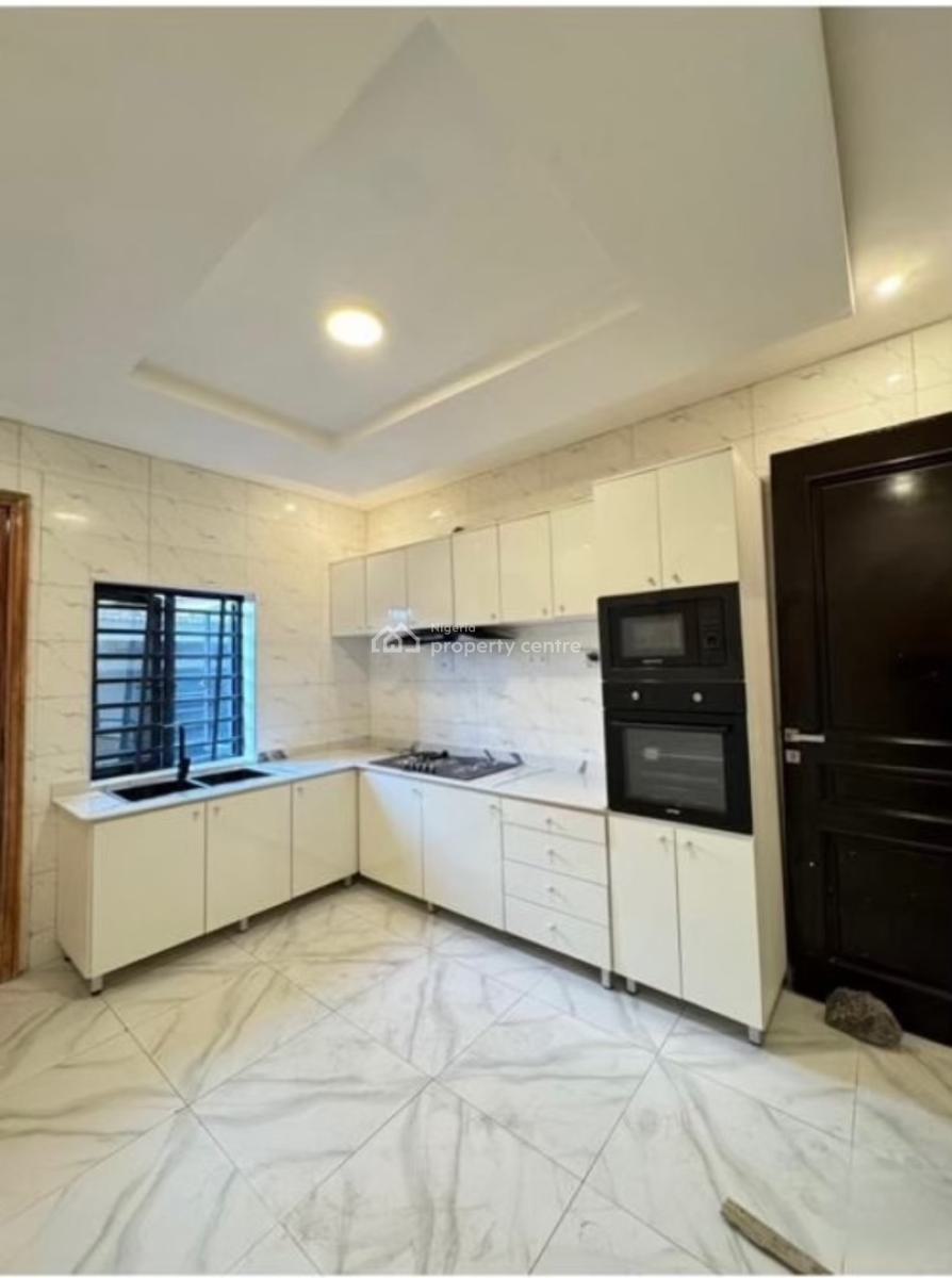 4  Bedroom Semi Detached Spacious Duplex, Surulere, Surulere, Lagos, Detached Duplex for Sale