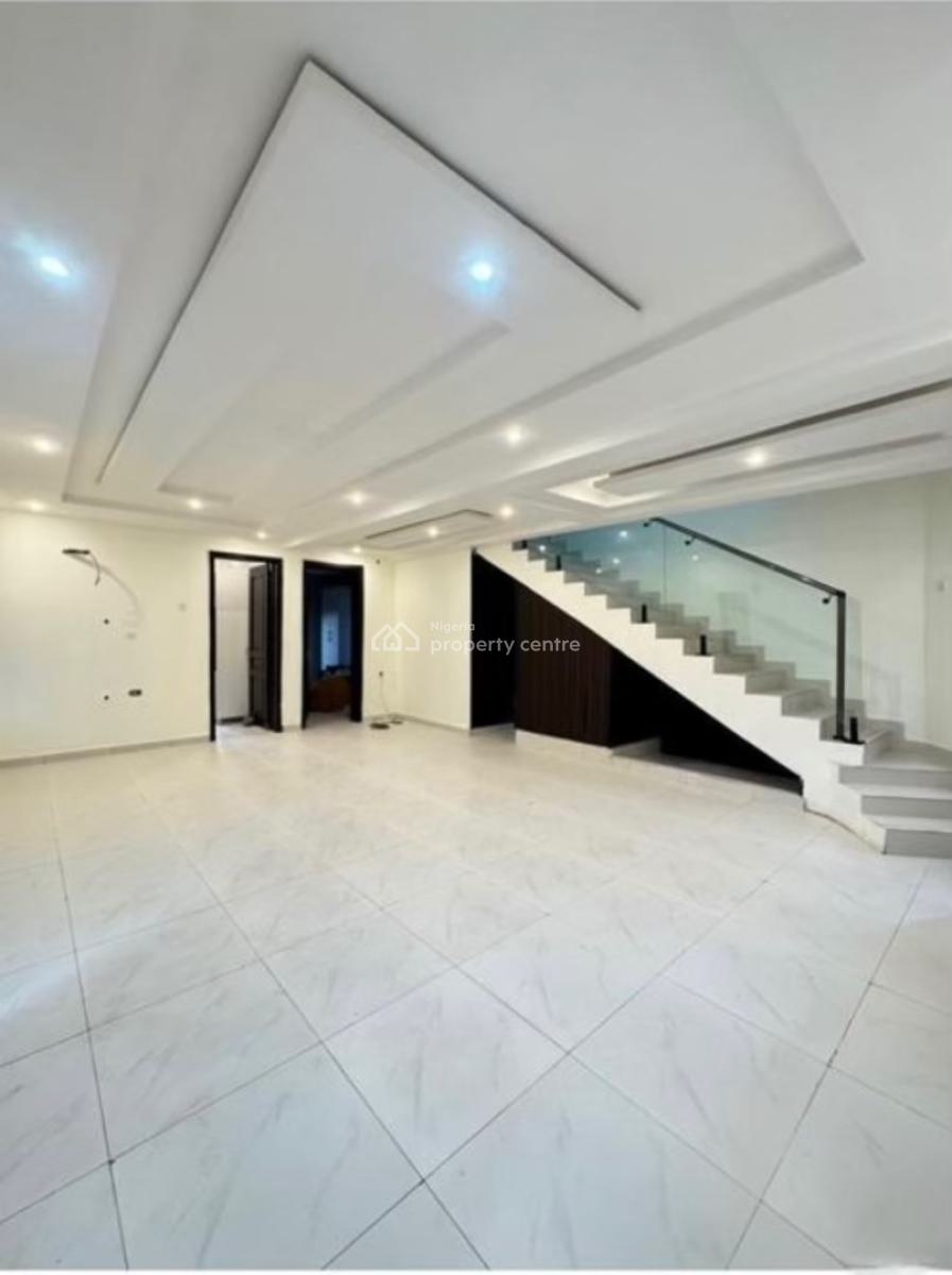 4  Bedroom Semi Detached Spacious Duplex, Surulere, Surulere, Lagos, Detached Duplex for Sale