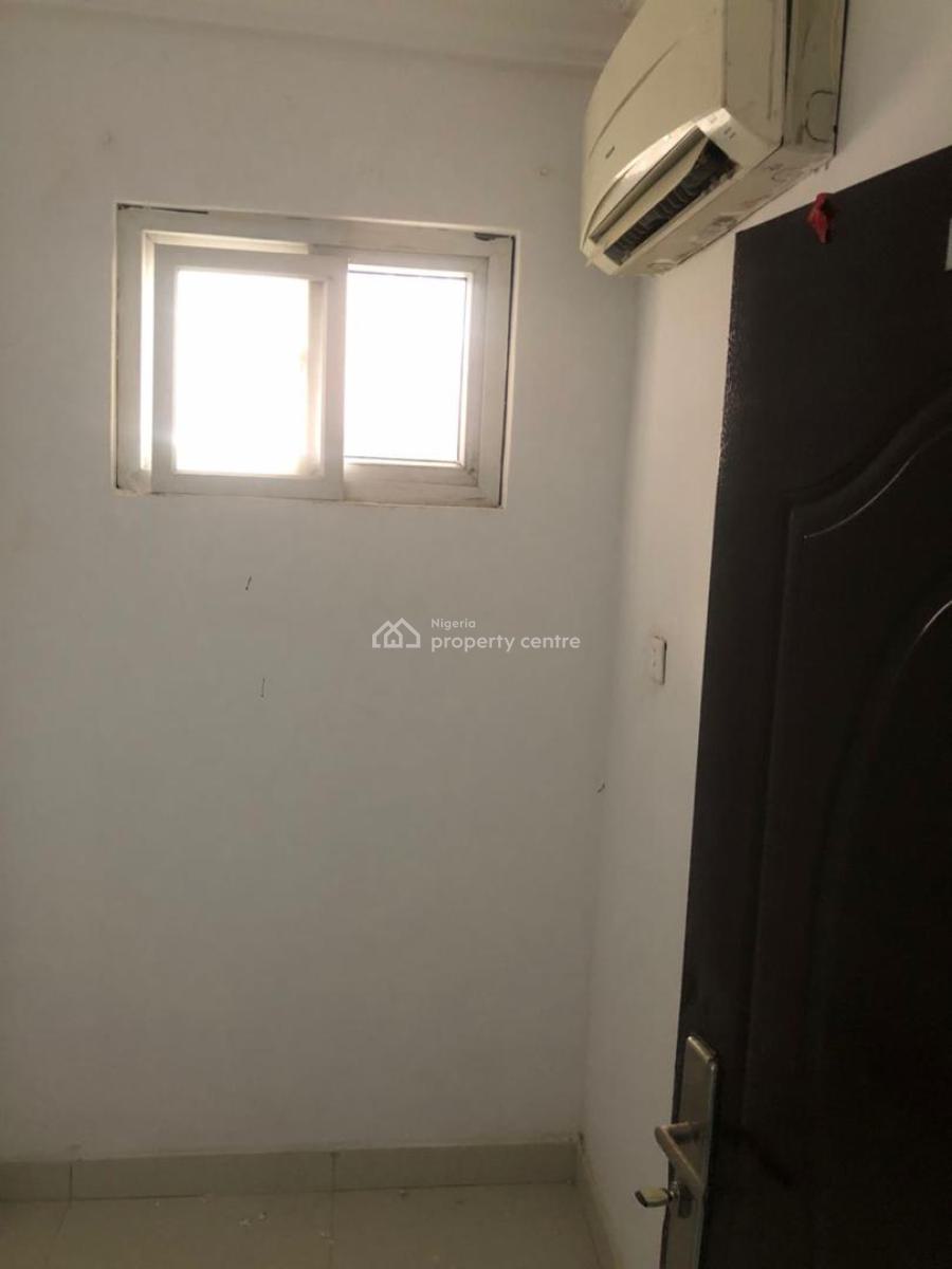 Portable Bq Shared Kitchen & Bathroom, Admiralty Way, Lekki Phase 1, Lekki, Lagos, Self Contain (single Rooms) for Rent