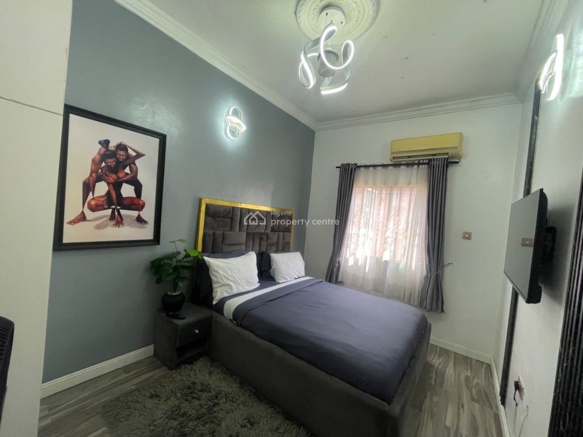 a Well Maintained 2 Bedroom, Lekki Phase 1, Lekki, Lagos, Flat / Apartment for Rent