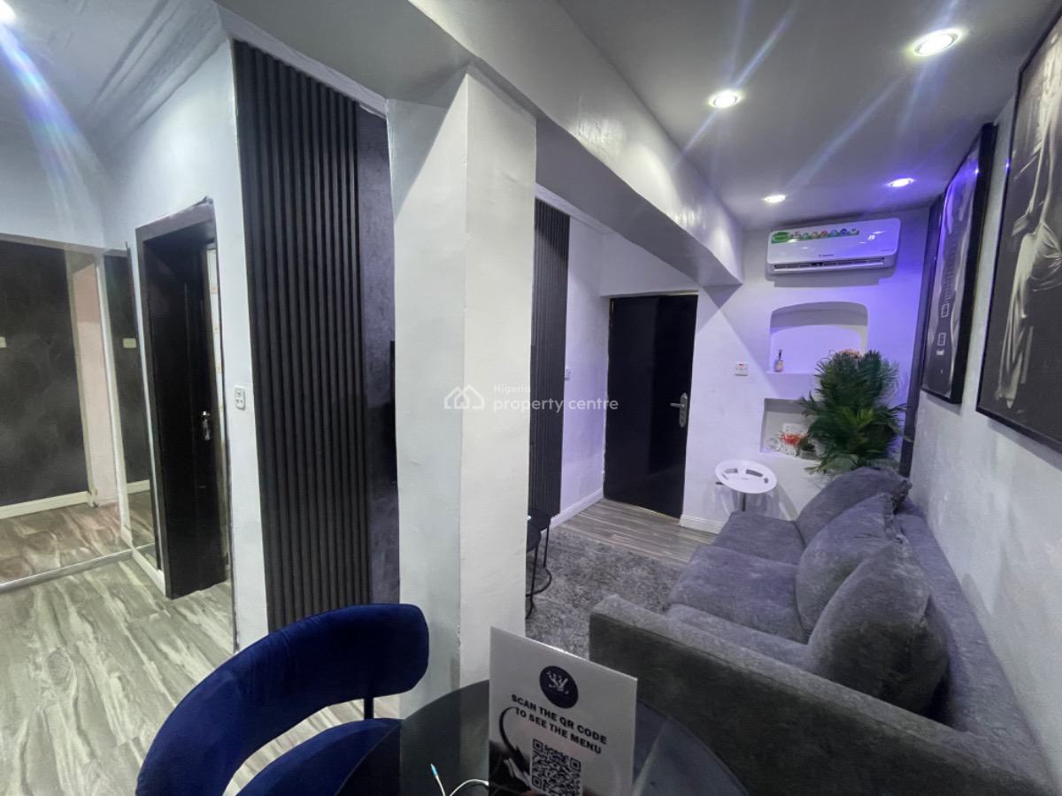 a Well Maintained 2 Bedroom, Lekki Phase 1, Lekki, Lagos, Flat / Apartment for Rent