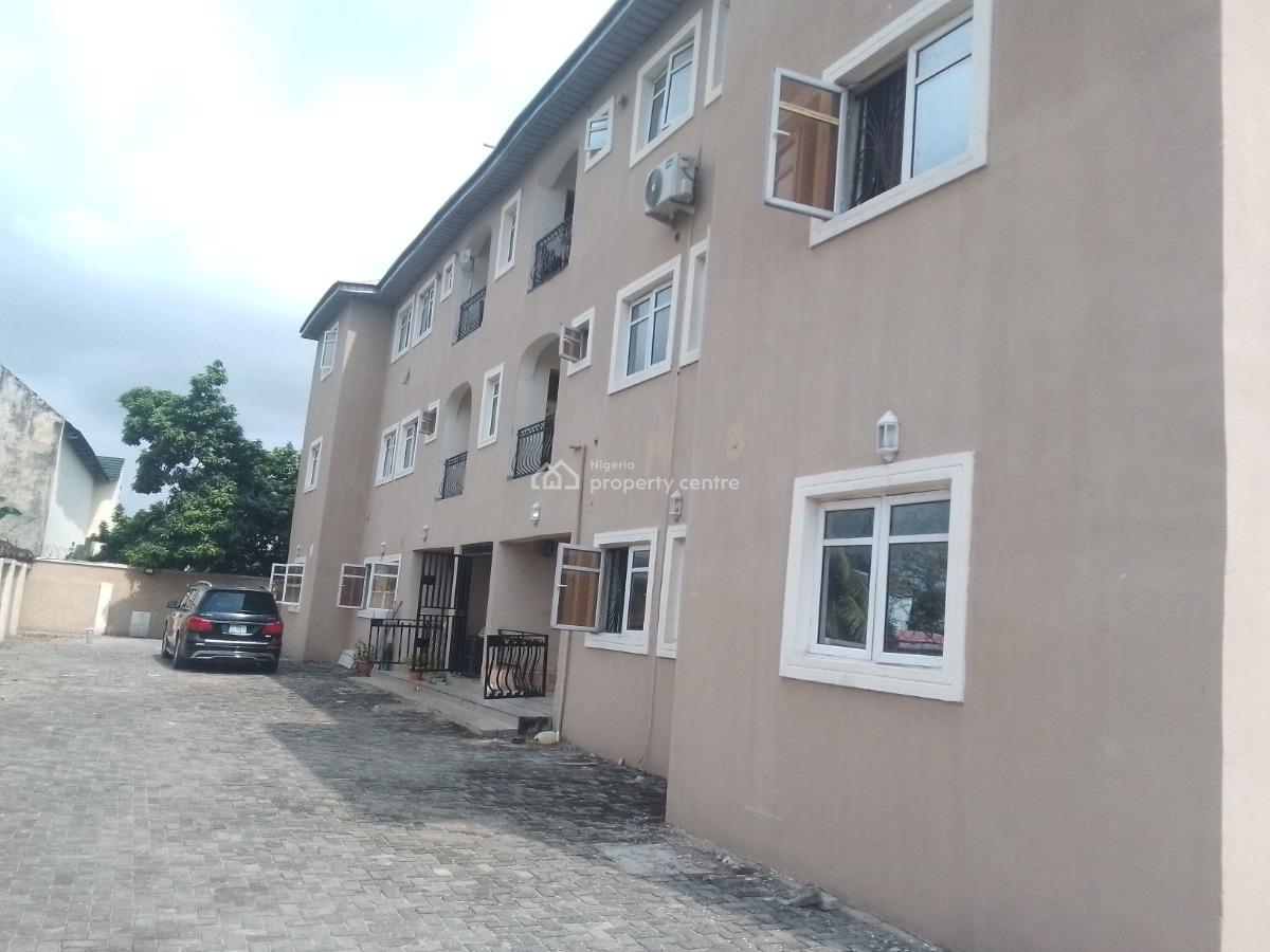 Spacious Luxury 3 Bedroom Flat with Excellent Features, Victor Nwanaforo Street., Ilaje, Ajah, Lagos, Flat / Apartment for Rent