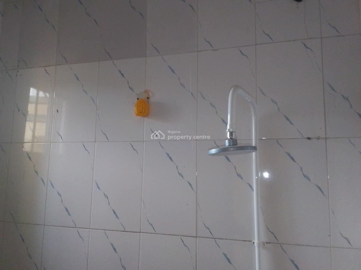 Spacious Luxury 3 Bedroom Flat with Excellent Features, Victor Nwanaforo Street., Ilaje, Ajah, Lagos, Flat / Apartment for Rent