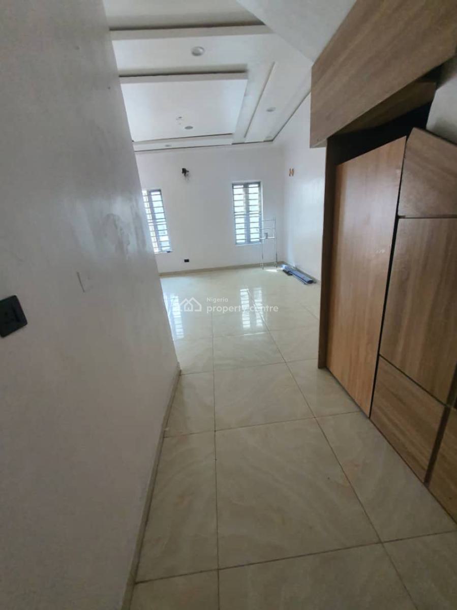 Spacious Studio Apartment with Dining Space, Orchid Road, Lekki, Lagos, Self Contain (single Rooms) for Rent