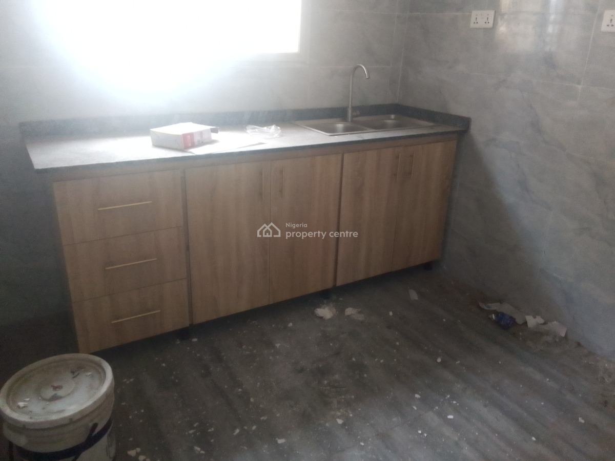 Newly Buildt Spacious Luxury 2 Bedroom Flat with Excellent Features, Victor Nwanaforo, Ilaje, Ajah, Lagos, Flat / Apartment for Rent