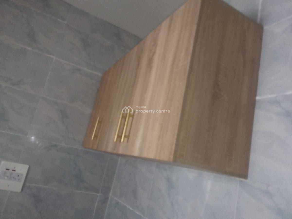 Newly Buildt Spacious Luxury 2 Bedroom Flat with Excellent Features, Victor Nwanaforo, Ilaje, Ajah, Lagos, Flat / Apartment for Rent