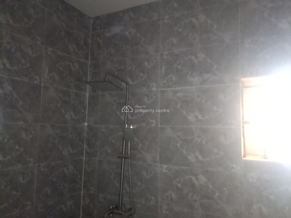 Newly Buildt Spacious Luxury 2 Bedroom Flat with Excellent Features, Victor Nwanaforo, Ilaje, Ajah, Lagos, Flat / Apartment for Rent