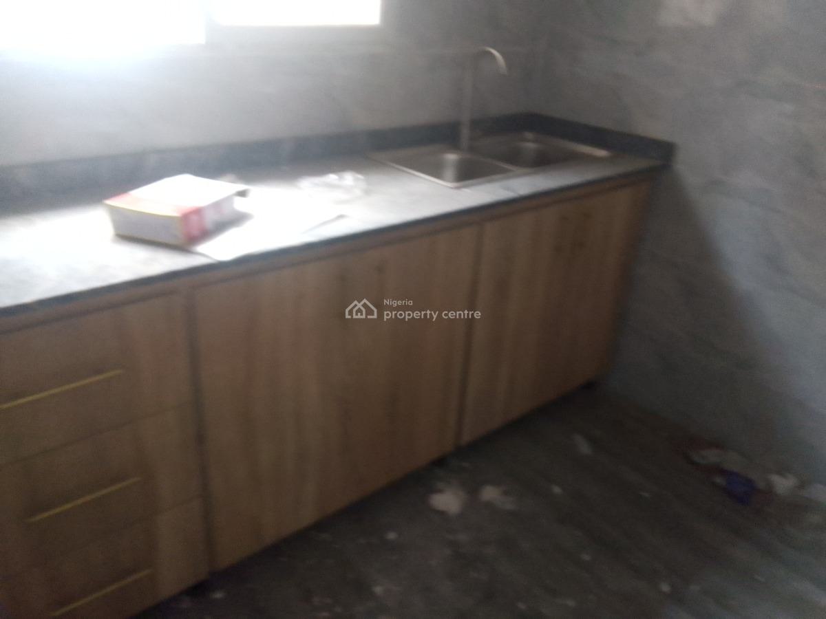 Newly Buildt Spacious Luxury 2 Bedroom Flat with Excellent Features, Victor Nwanaforo, Ilaje, Ajah, Lagos, Flat / Apartment for Rent