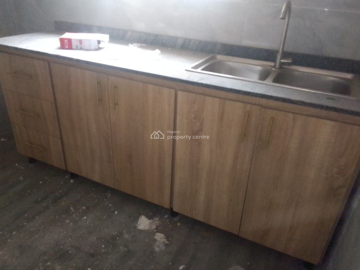 Newly Buildt Spacious Luxury 2 Bedroom Flat with Excellent Features, Victor Nwanaforo, Ilaje, Ajah, Lagos, Flat / Apartment for Rent