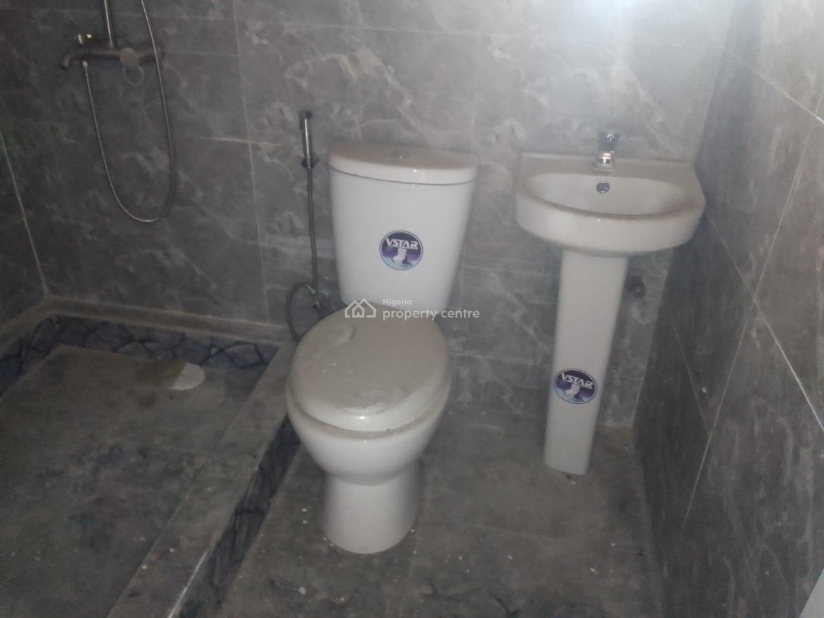 Newly Buildt Spacious Luxury 2 Bedroom Flat with Excellent Features, Victor Nwanaforo, Ilaje, Ajah, Lagos, Flat / Apartment for Rent