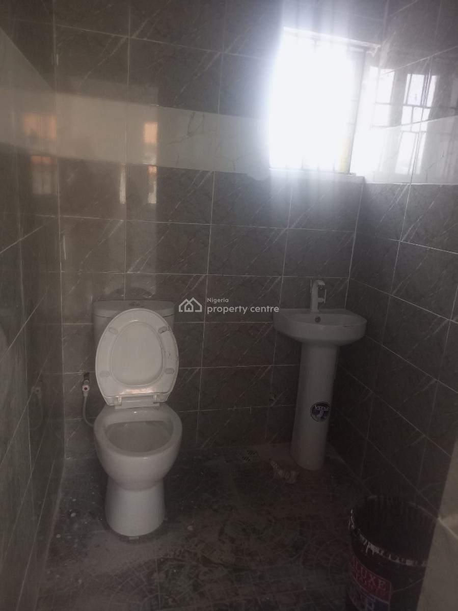 Mini Flat Available, 2peaceland Estate Ogombo Road Ajah Lagos, Ogombo, Ajah, Lagos, Flat / Apartment for Rent