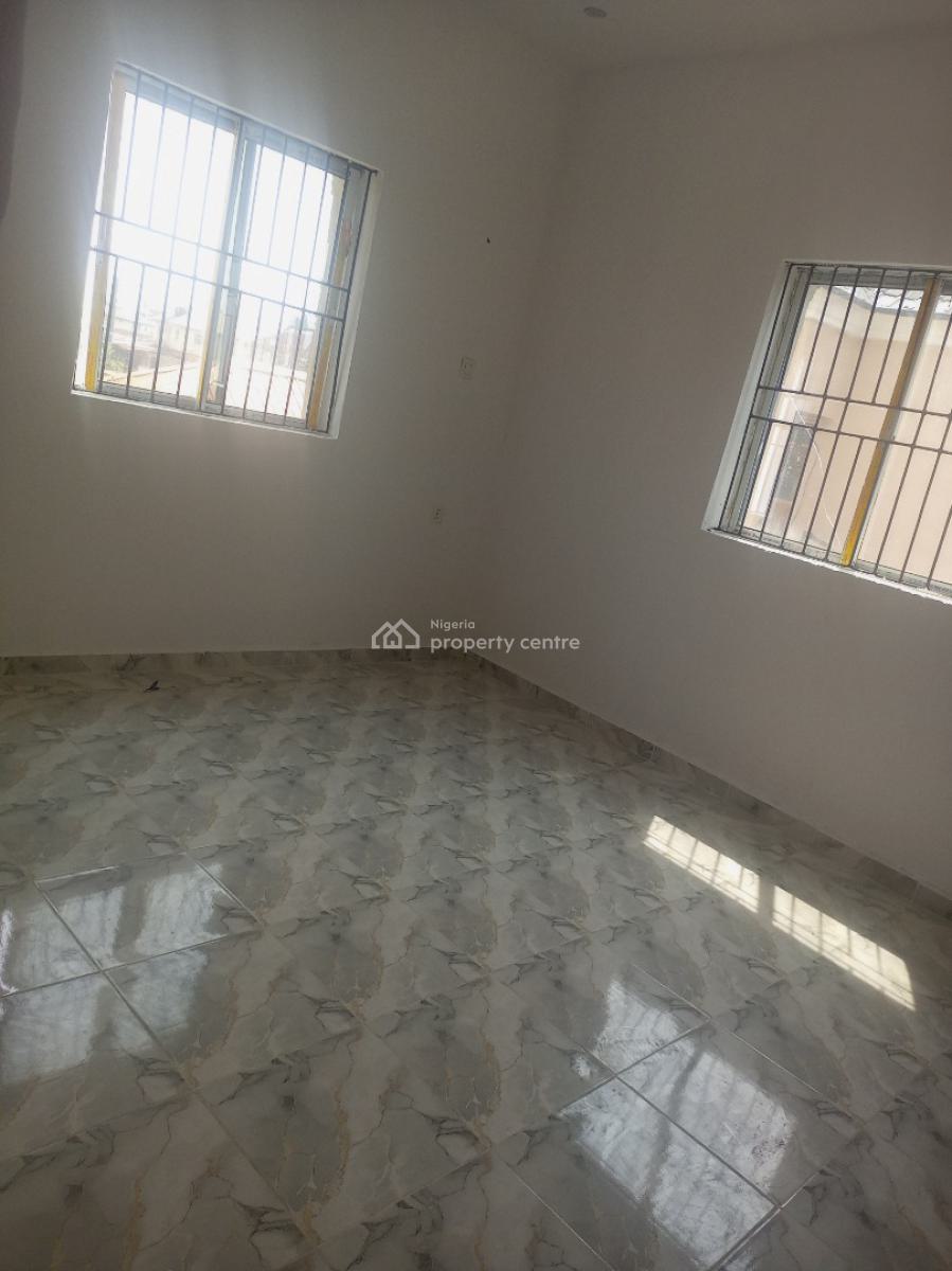 Mini Flat Available, 2peaceland Estate Ogombo Road Ajah Lagos, Ogombo, Ajah, Lagos, Flat / Apartment for Rent