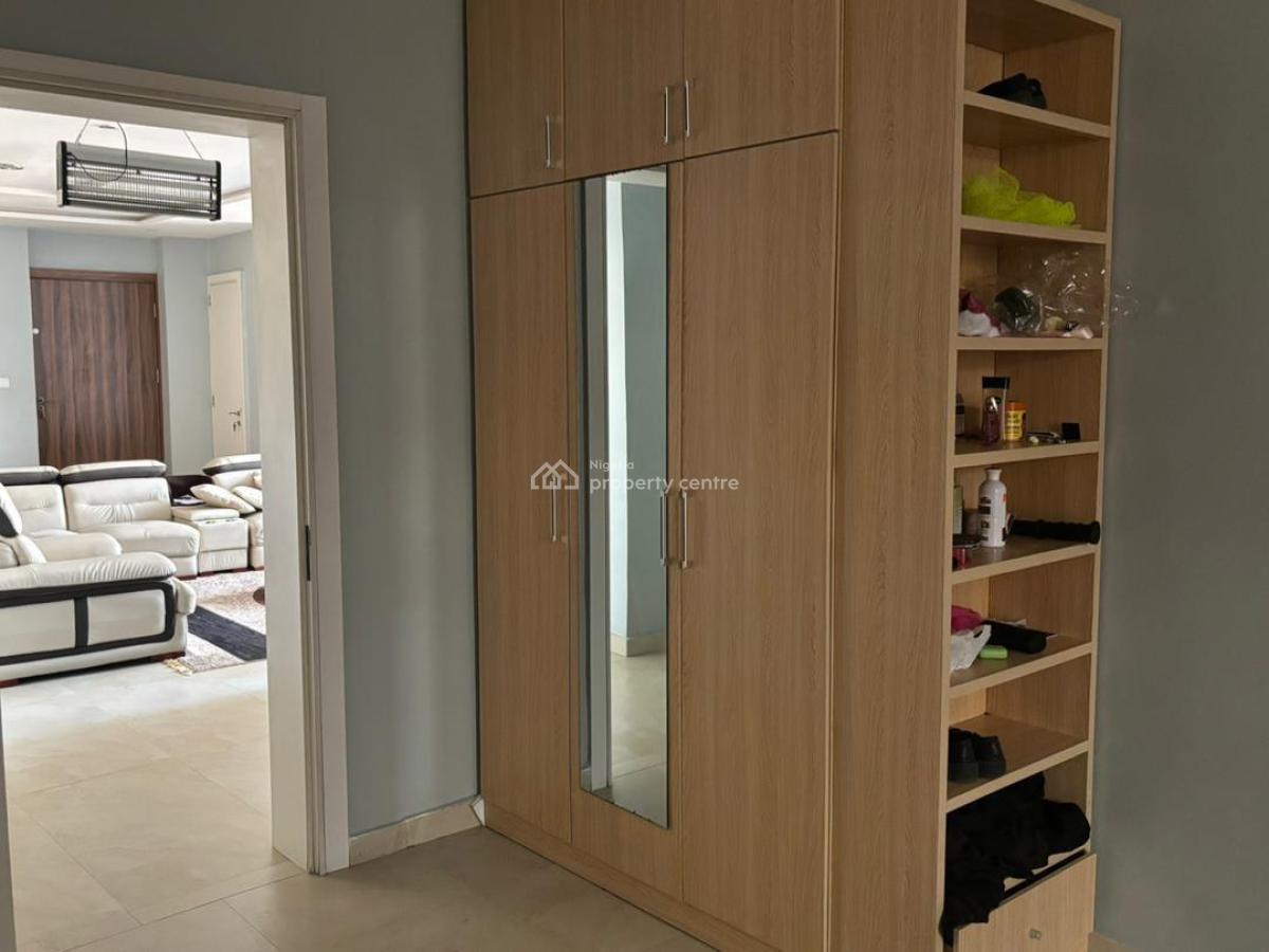 Luxury  3 Bedroom Apartment Inside an Estate, Lekki Phase 1, Lekki, Lagos, Flat / Apartment for Rent