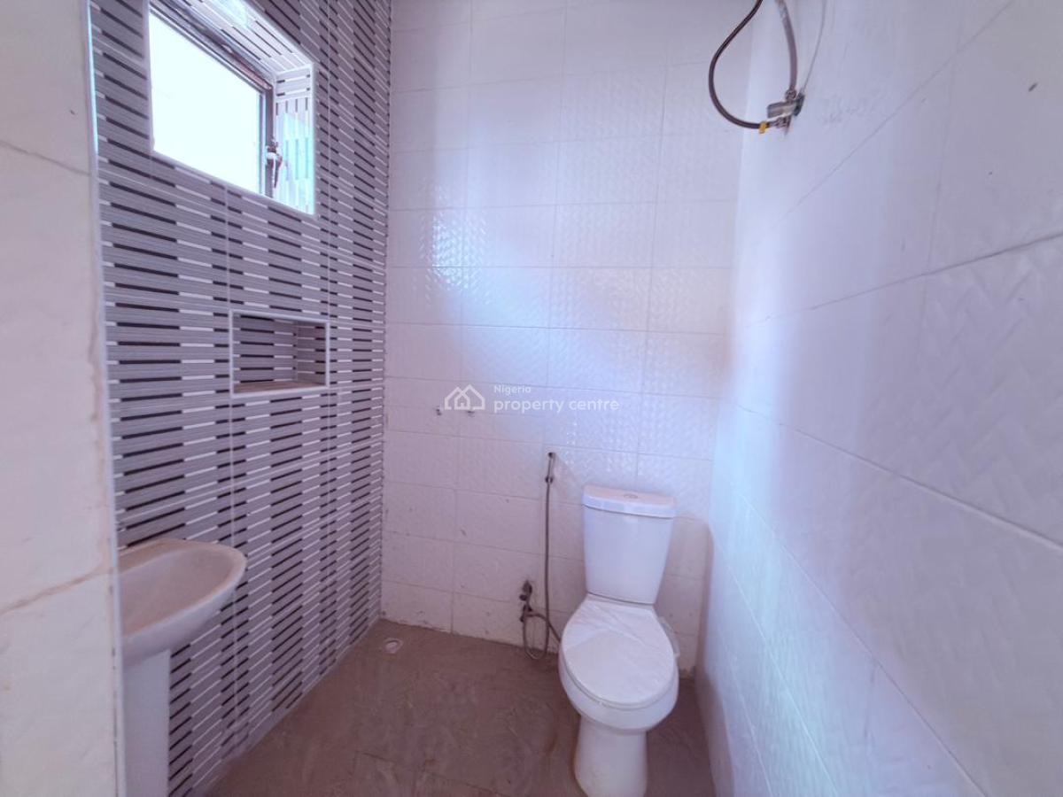 3 Bedroom Terrace with Bq, Gaduwa, Abuja, Terraced Duplex for Sale