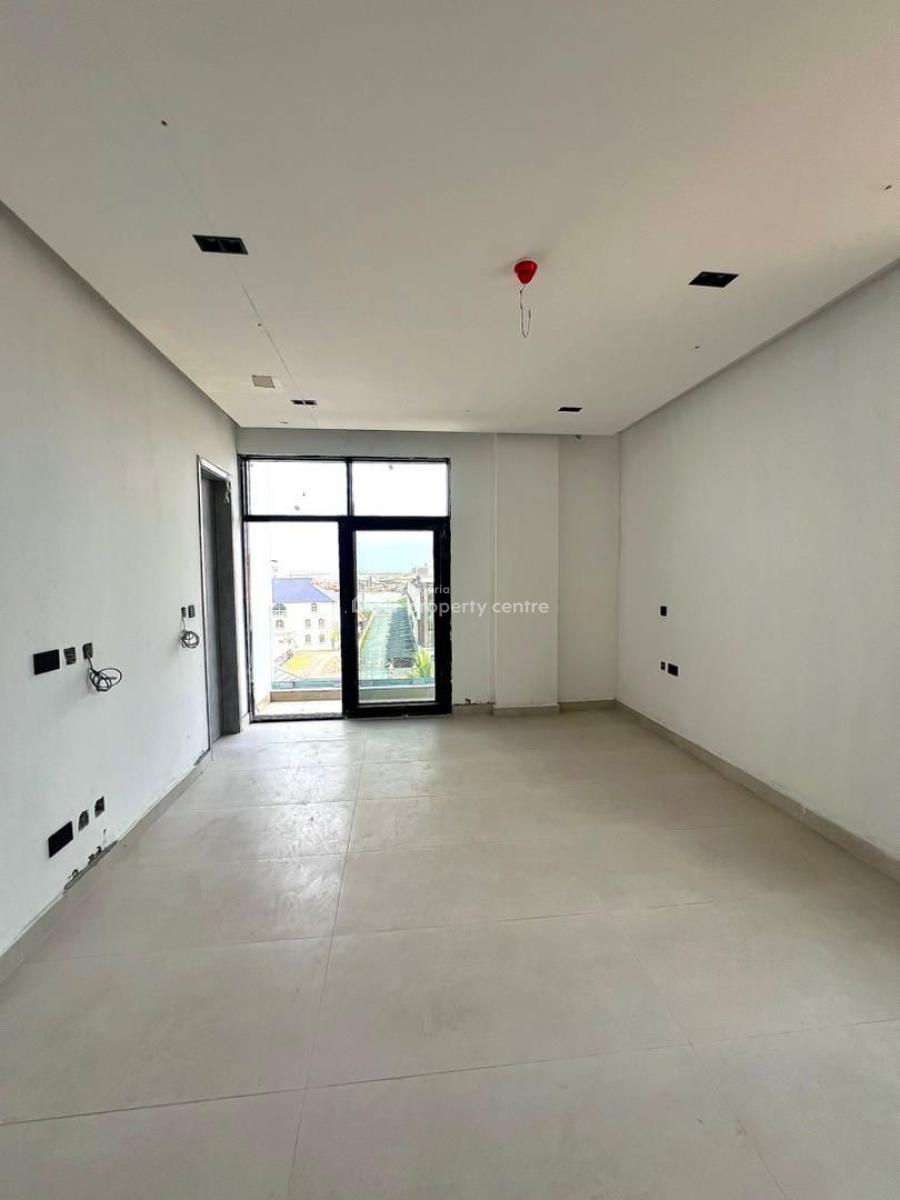 Spacious and Luxury 2-bedroom Apartment with Elevator, Rooftop Terrace, Spacious and Luxury 2-bedroom Apartment with Elevator, Rooftop Terrace, Lekki Phase 1, Lekki, Lagos, Block of Flats for Sale
