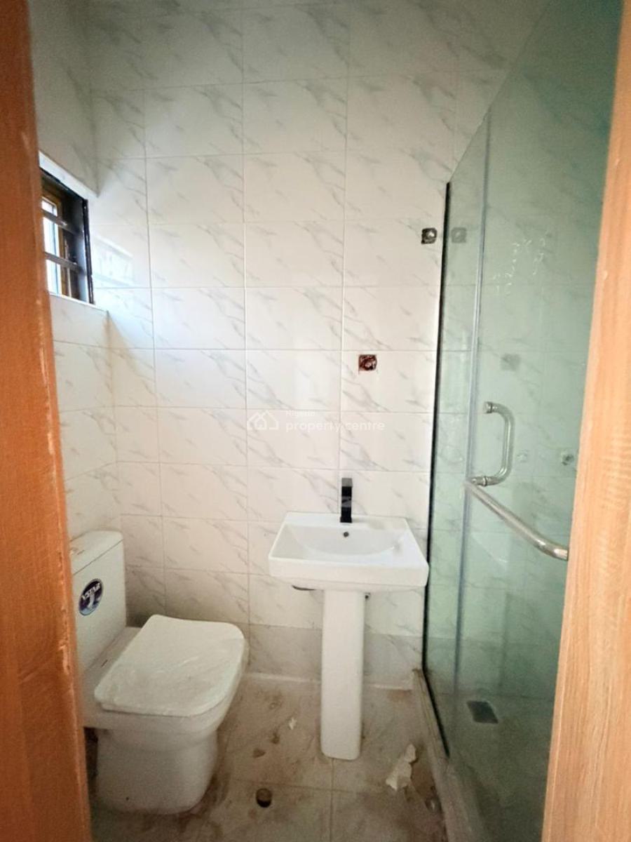 Spaciously Designed 3 Bedroom Penthouse with Bq in Serene Environment, Maryland, Lagos, Flat / Apartment for Sale