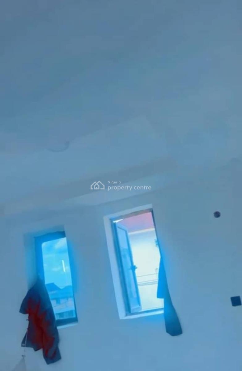 Lovely 2bedroom Flat, Sabo Oyadiran Street, Yaba, Lagos, Flat / Apartment for Rent