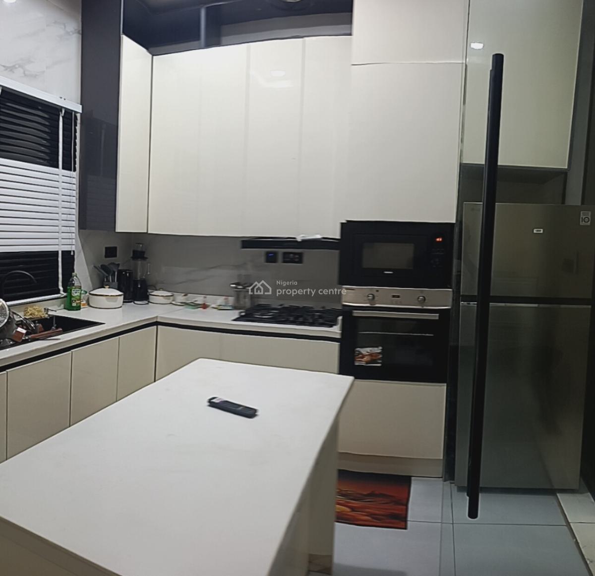 4bedroom Semi Detached Suplex, Omole Estate Phase 1, Ikeja, Lagos, Semi-detached Duplex Short Let