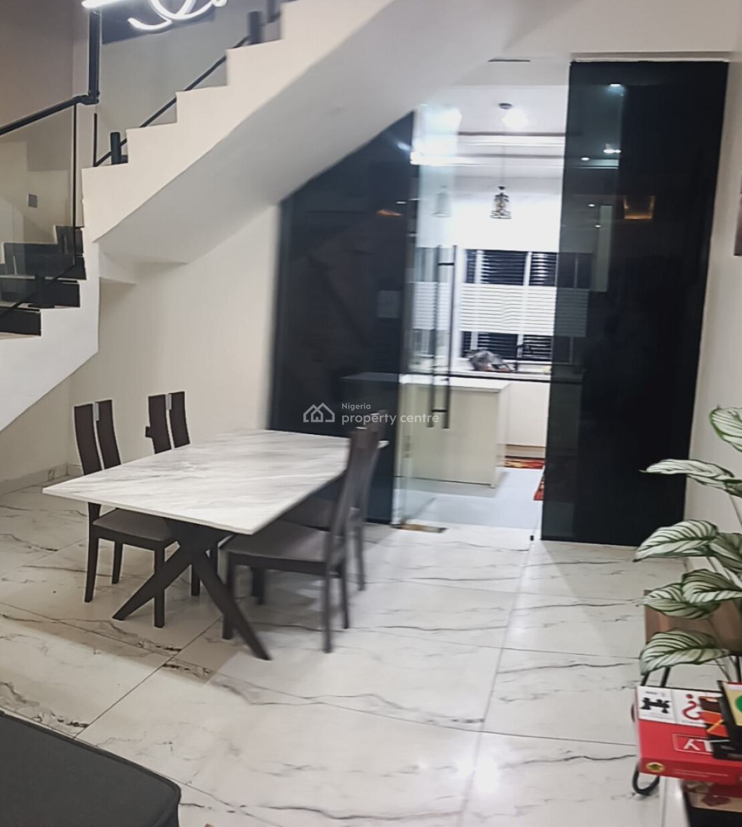 4bedroom Semi Detached Suplex, Omole Estate Phase 1, Ikeja, Lagos, Semi-detached Duplex Short Let